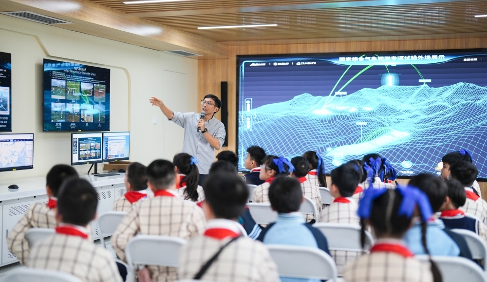 南宁国家综合气象观测专项试验外场_南宁天气预报_探气象奥秘护生态家园