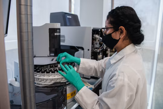 埃克森科学家曾对藻类生物燃料存疑 但这家石油巨头仍大肆宣传