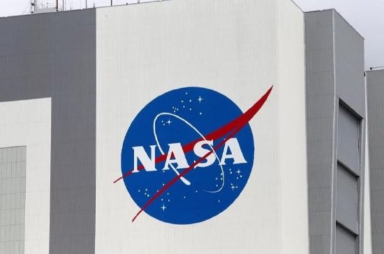 NASA宇航员即将开启绕月之旅 人类时隔半个世纪重返月球周边