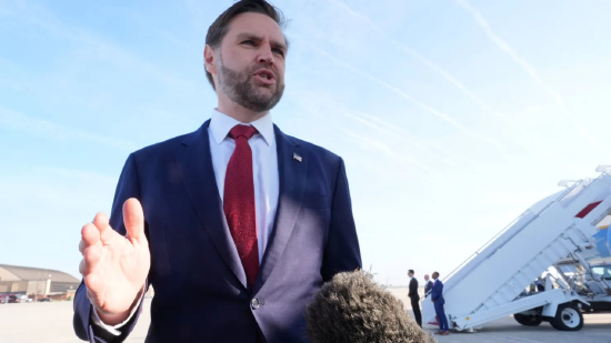 万斯预计美国与伊朗的和谈将取得“积极进展”